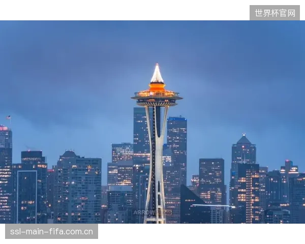 2026年5月对西雅图T-MobilePark的检测显示，其均衡梁系统虽简化了设计，但长期运行下偏心载荷仍引致卡轨隐患